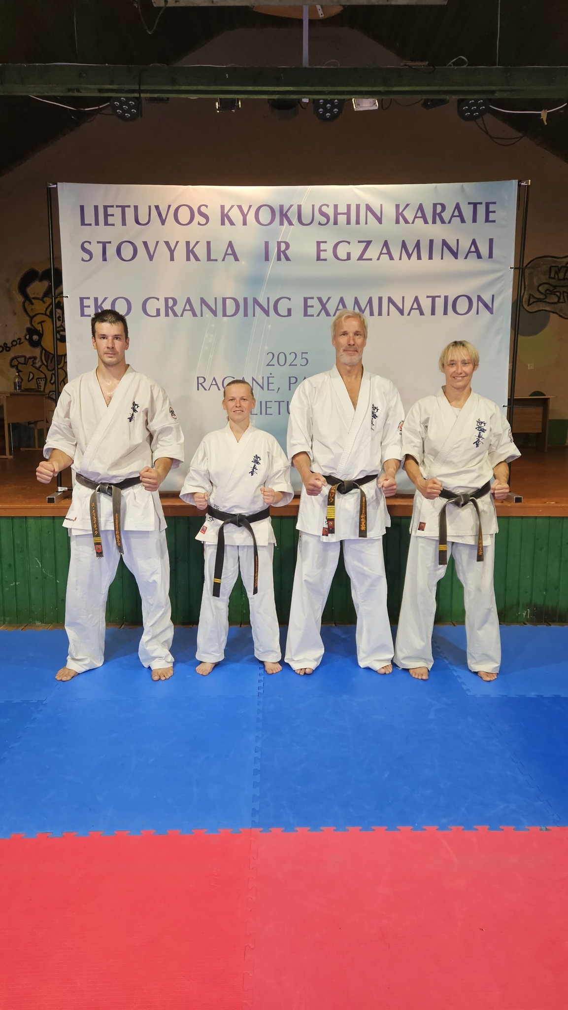 Sensei Artur Mikołajczak i sensei Paulina Majcherek po egzaminie na stopnie 4 dan i 3 dan.